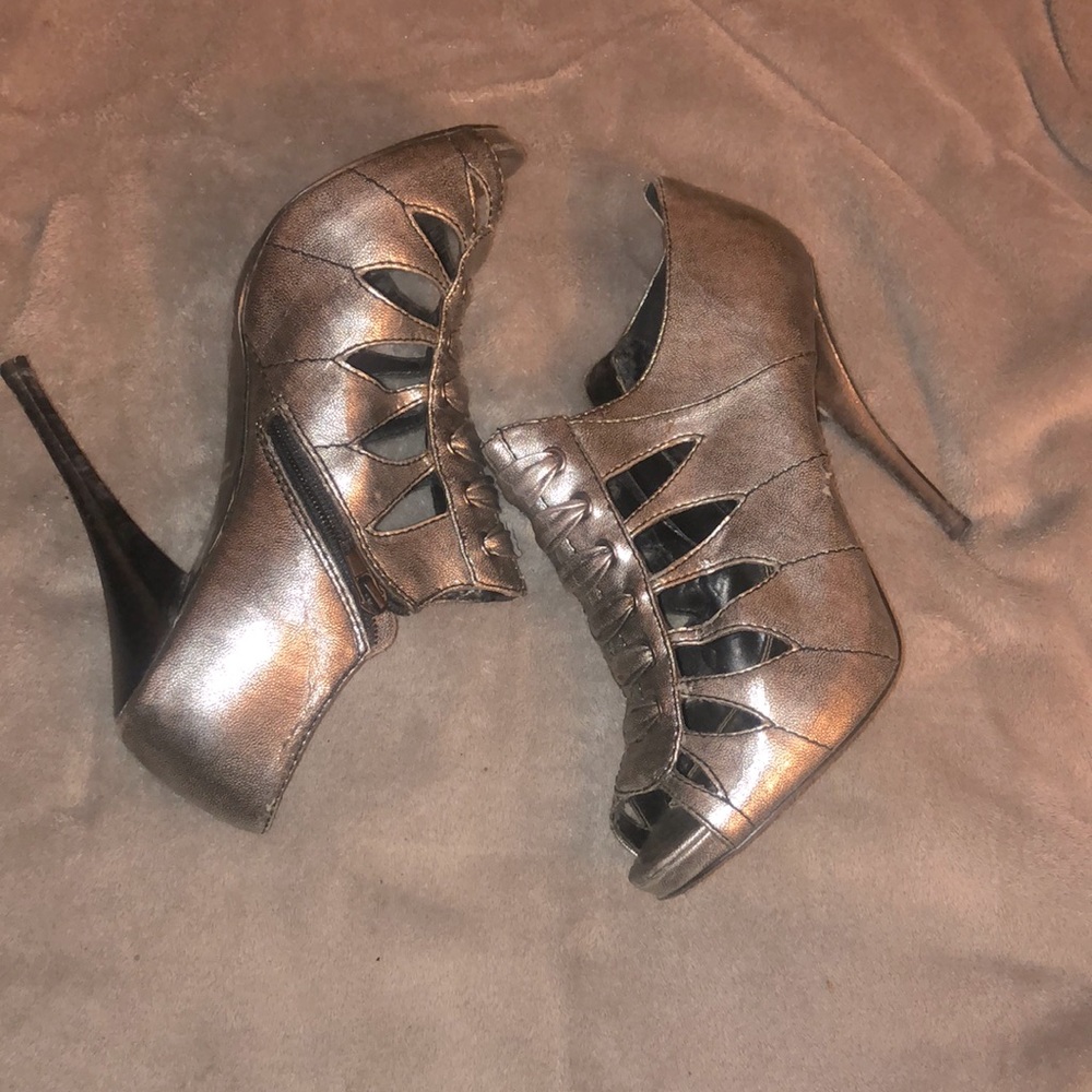 Shoes silver